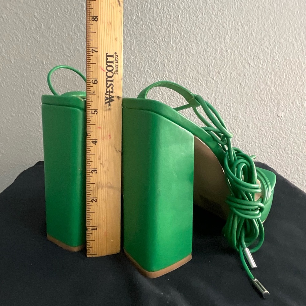 Steve Madden Emerald Green Strappy Heels - Picture 3 of 5